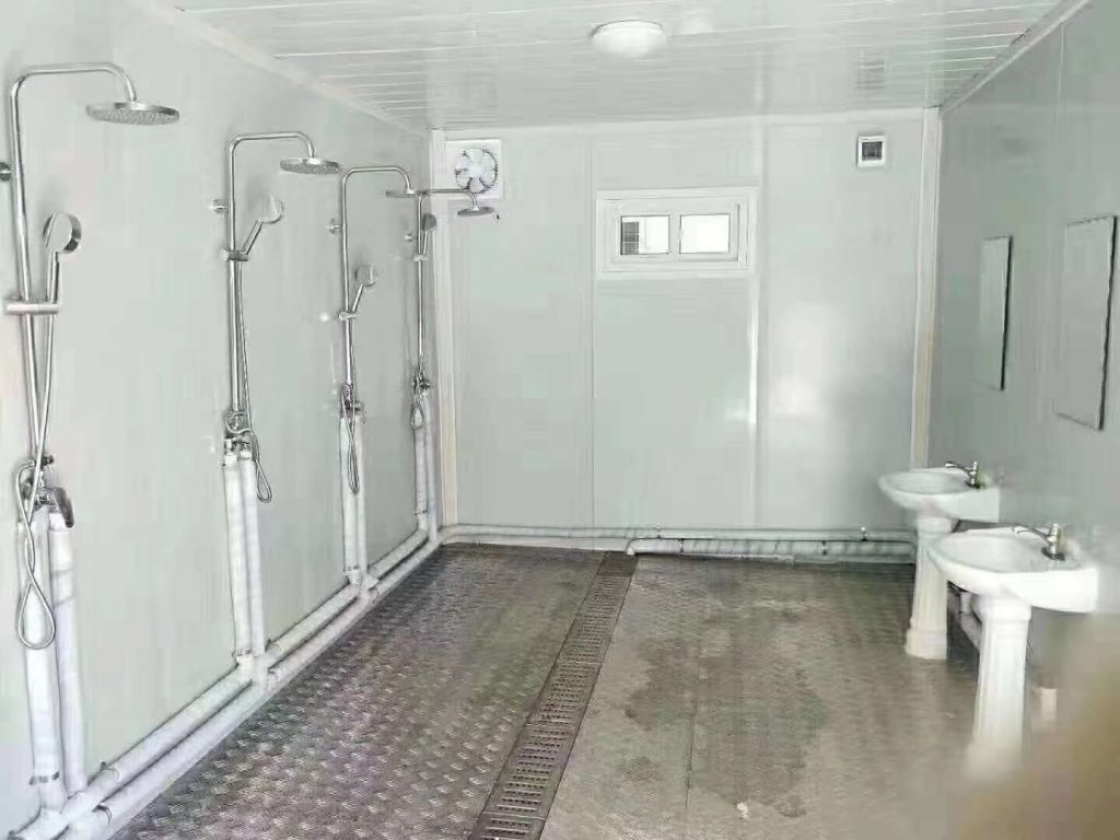 建工集團(tuán)亦莊項(xiàng)目集裝箱淋浴室